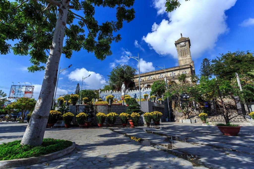 Oyo 898 Phuong Thao Hotel Nha Trang Zewnętrze zdjęcie